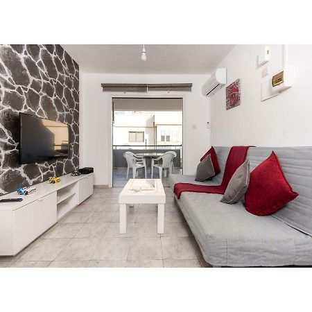 Holiday Apartment Larnaca Extérieur photo