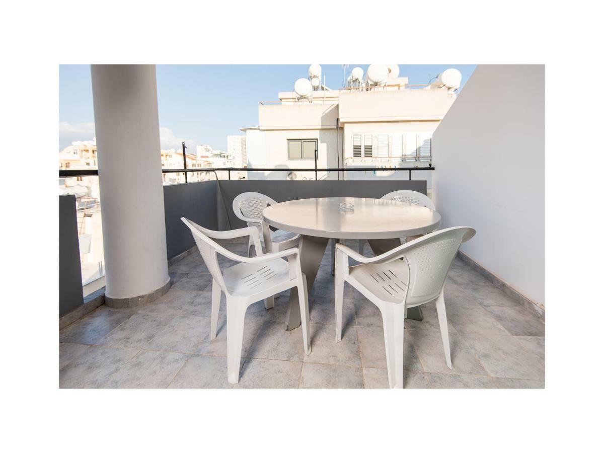 Holiday Apartment Larnaca Extérieur photo