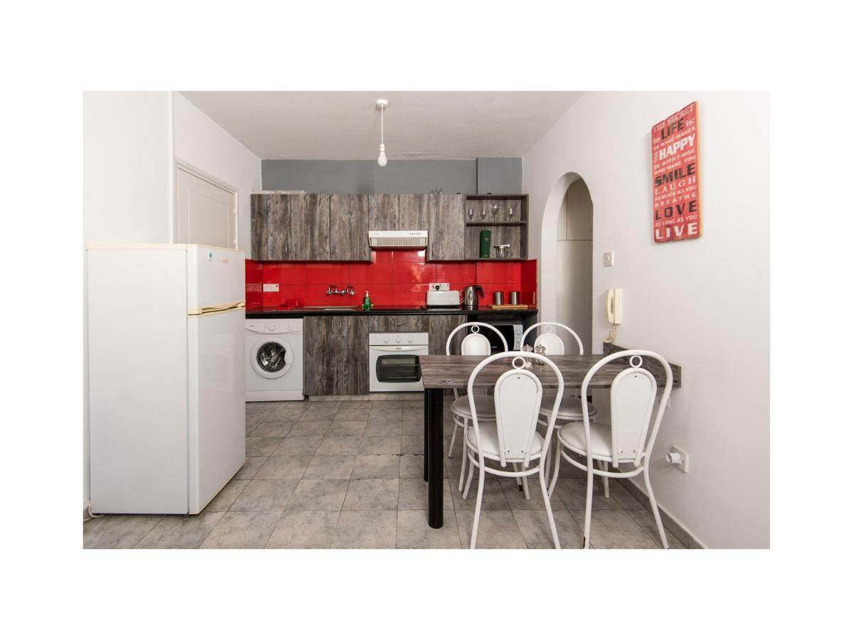 Holiday Apartment Larnaca Extérieur photo